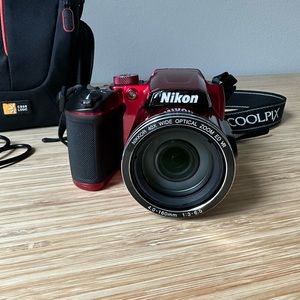 Nikon cool pix B500 camera RED